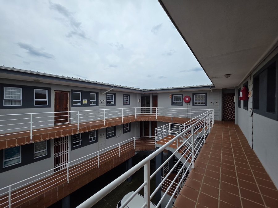 2 Bedroom Property for Sale in C Place Eastern Cape